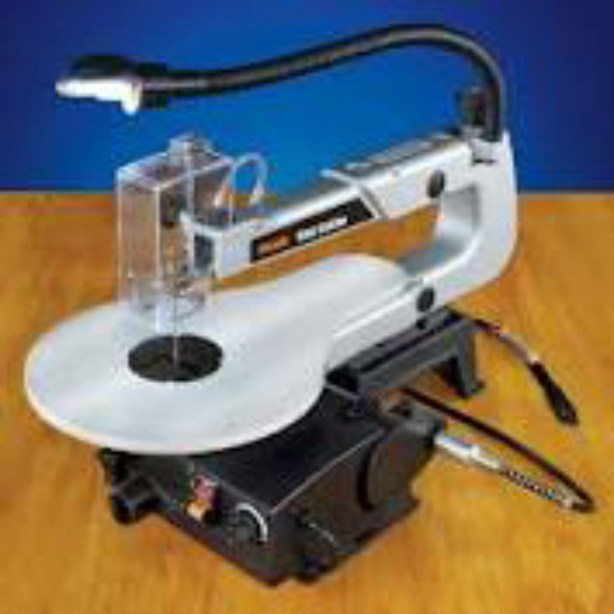 SKIL 3335 07 Scroll Saw With Light Review